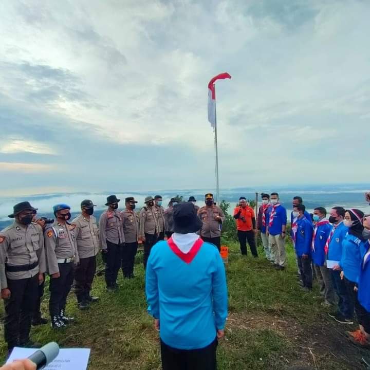 DPD KNPI Kampar dan KNPI Riau Bersama Kapolres Kampar Gelar Apel Sumpah Pemuda di Puncak Ranah