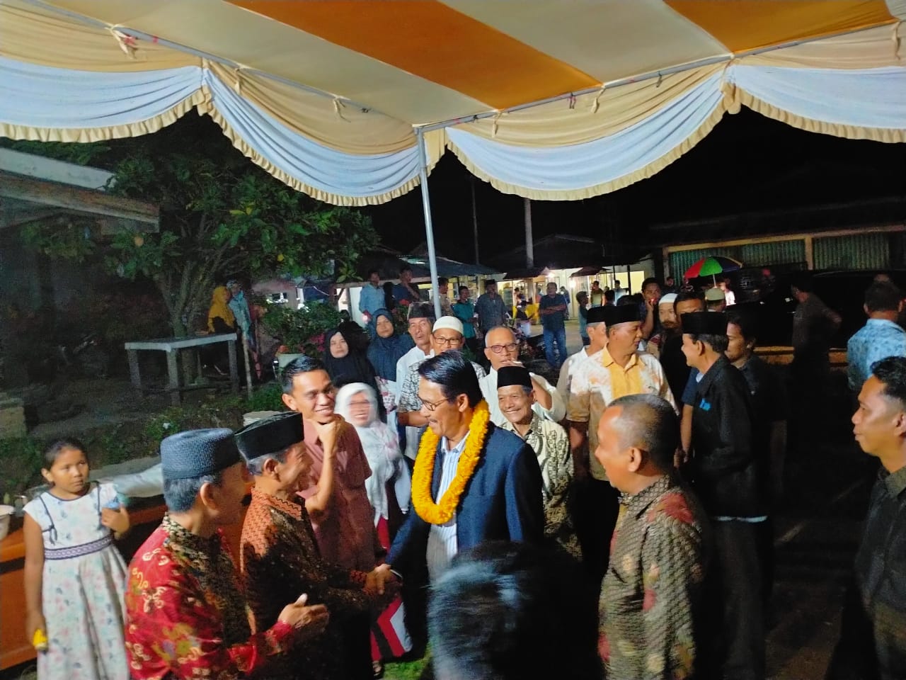 Reses H. Sukarmis; Dihadiri 4 Ketua DPRD Kuansing.