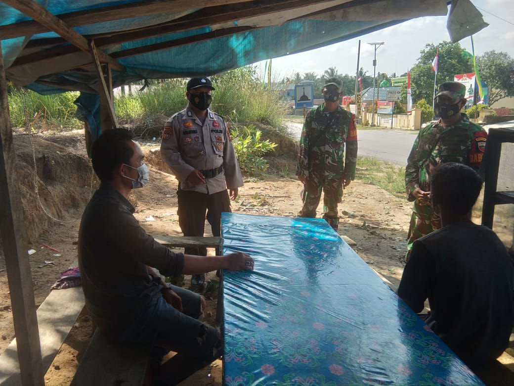 Antisipasi C3 dan Imbau Prokes, Anggota Polsek Kerumutan Gelar Rutin Sambangi Masyarakat