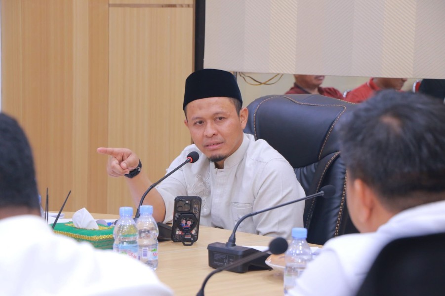 Wali Kota Pekanbaru Pastikan Perbaikan Jalan Rusak Terus Berlanjut, 1.600 Titik Jadi Prioritas