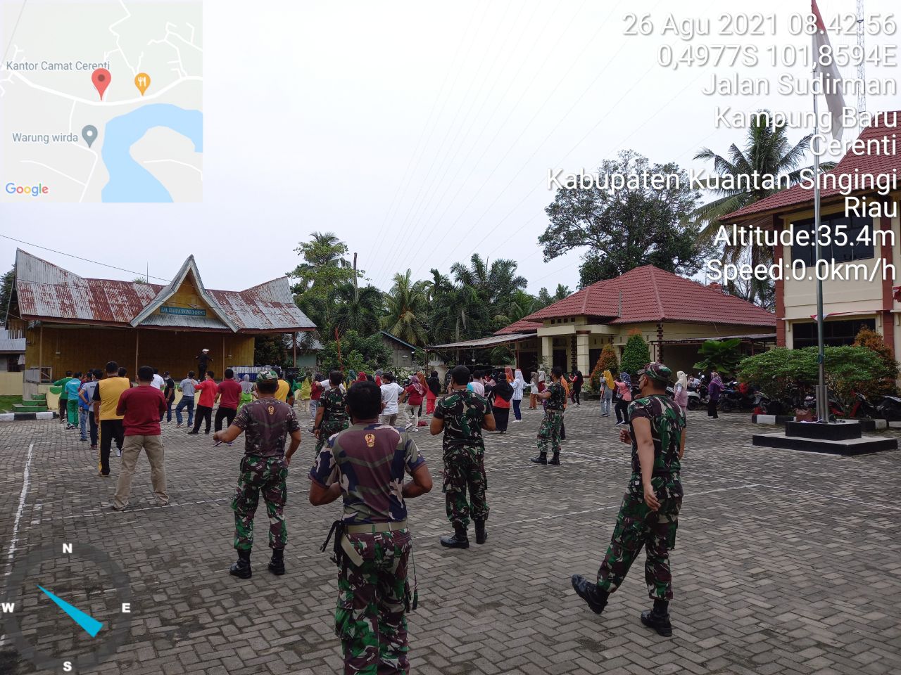 Koramil 06/ Cerenti Dim 0302/Inhu  Beserta Anggota Melaksanakan Senam Aerobik Bersama Upika dan Instansi di Kecamatan Cerenti