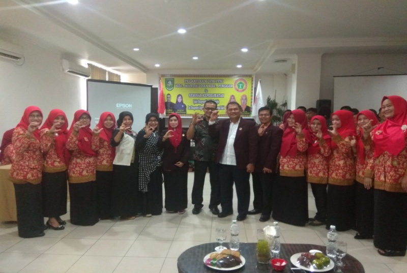 Ketua DPK PPNI Bengkalis Resmi Lantik 6 DPK di Hotel Grand Zuri Duri