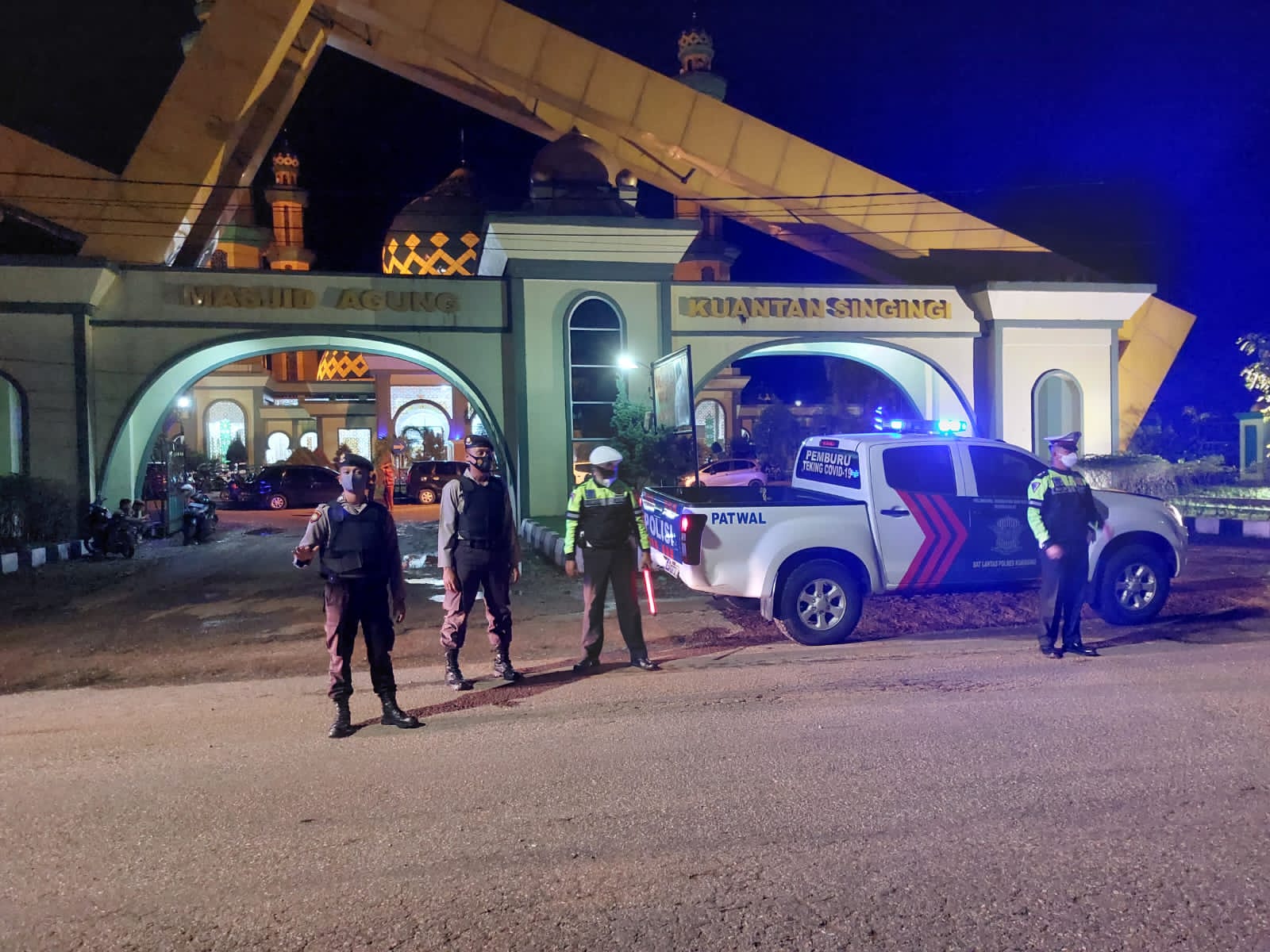 Menjaga Situasi Tetap Aman dan Nyaman Sat Samapta Polres Kuansing Lakukan Patroli Blue Light