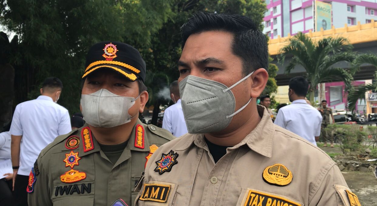 Bapenda Nilai Ada Kerugian Daerah, Tim Penertiban Bongkar Reklame Ilegal di Pekanbaru
