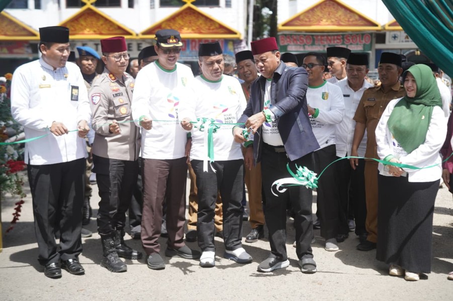 Bupati Buka Pesantren Ekspo Hari Santri Tingkat Provinsi Riau,  Pesantren As Salam Wakili Sentajo Raya