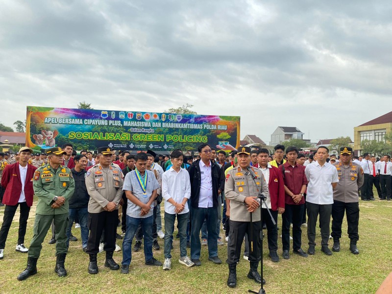 Kapolda Riau Pimpin Apel Green Policing Bersama Mahasiswa dan Aktivis Lingkungan