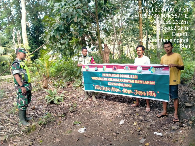 Babinsa Koramil 06/Cerenti Kodim 0302/Inhu Laksanakan Sosialisasi Untuk Cegah Kebakaran Hutan Dan Lahan