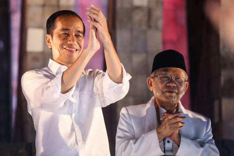 Begini Cara Jokowi-Ma'ruf Amin Sejahterakan Guru