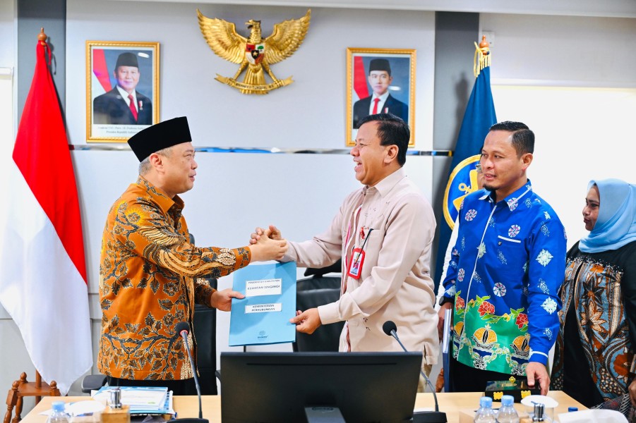 Laporkan Soal Operasional Mobil ODOL;  Bersama Gubernur, Bupati Suhardiman Ngadu Ke Mentri Perhubungan