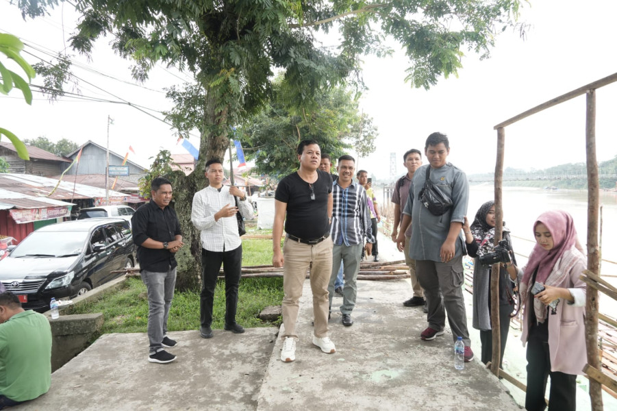 Untuk Kenyamanan Penonton, Bupati Himbau  Tribun Penonton dan Lapak  Jangan Halangi Pengunjung