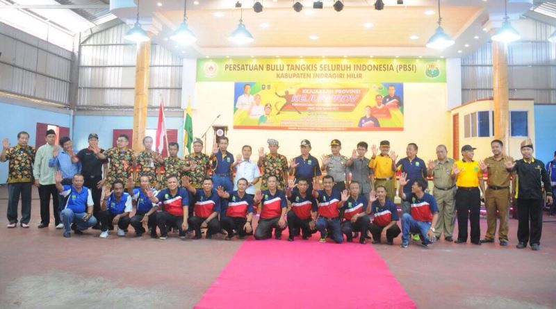 HM Wardan Hadiri dan Buka Kejurprov PBSI Riau 2017