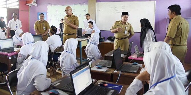 Pj Bupati Inhil Tinjau UNBK Tingkat SMP Sederajat