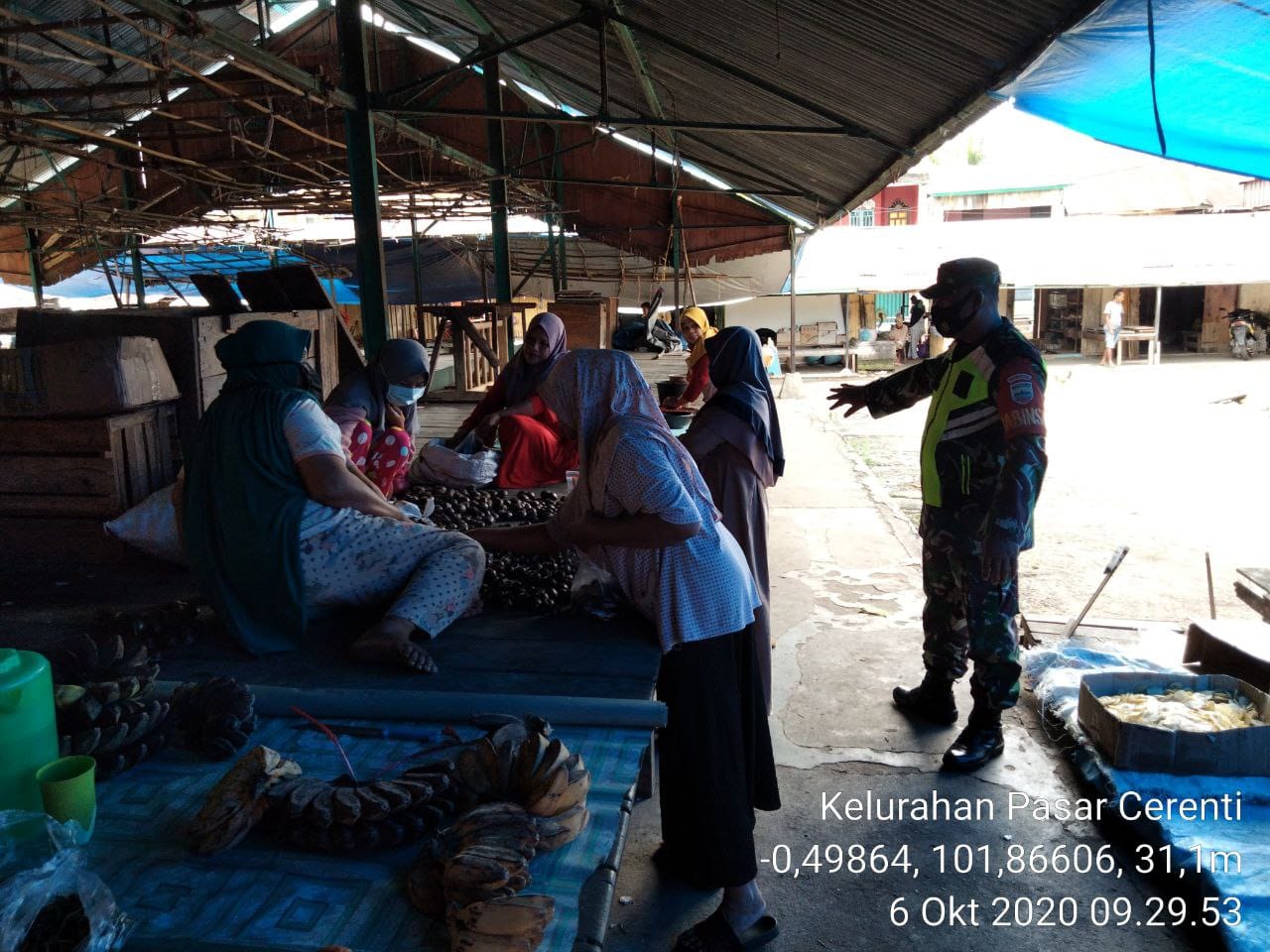 Babinsa Koramil 06/Cerenti Dim 0302/Inhu Sosialisasi Penggunaan Masker Pada Warga Binaan