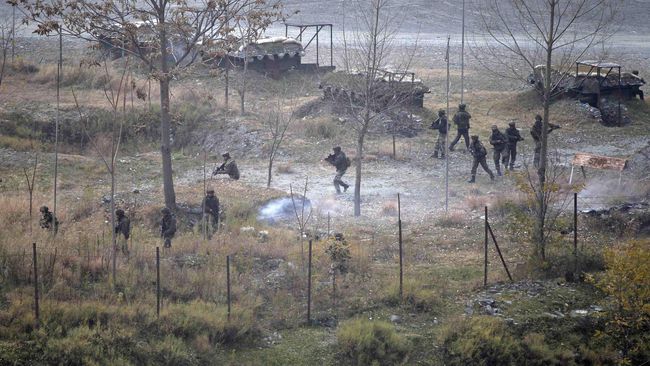 India dan Pakistan Baku Tembak di Kashmir, Ayah dan Anak Tewas