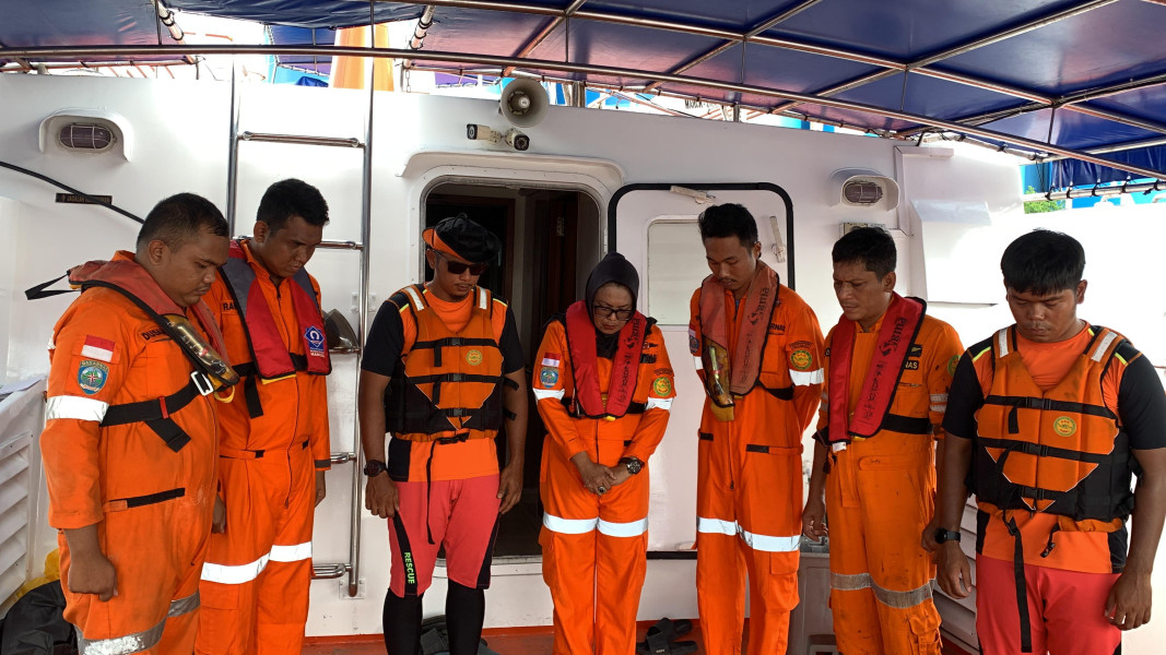 Juli Terjatuh Dari Kapal MV CAS di Perairan Selat Baru, Tim SAR Lakukan Pencarian 