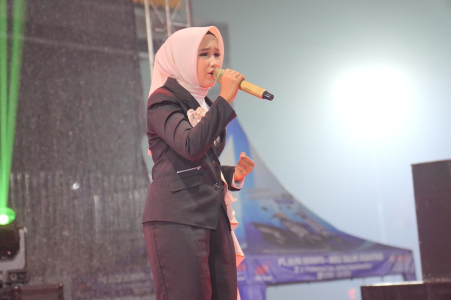 Panggung Bintang Radio Kuansing Menggelegar, 43 Peserta Unjuk Bakat, Enam Melaju ke Grand Final