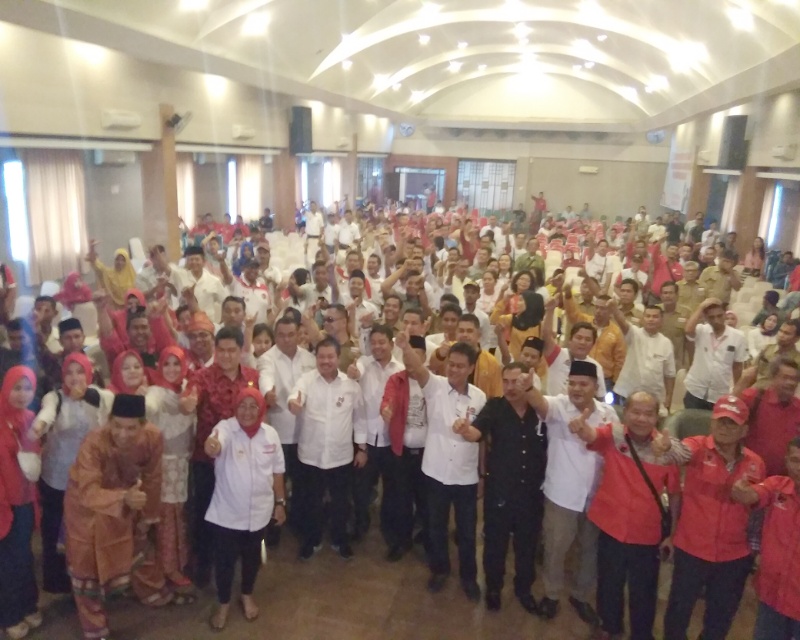 Pengukuhan Forum Relawan dan Tim Kemenangan Jokowi-Amin di Hotel Surya Duri