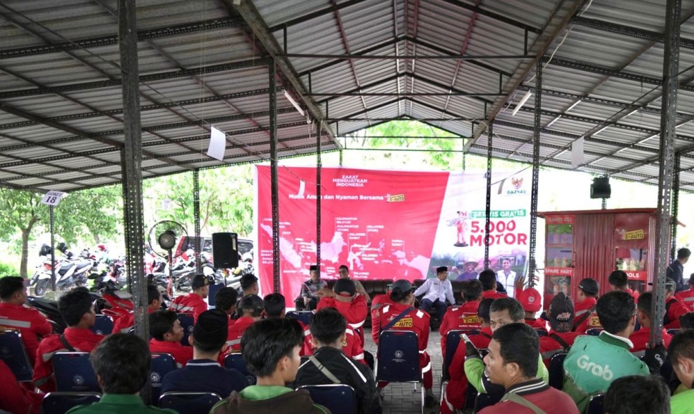 Masjid Raya Annur dan Baznas Riau Resmi Buka Layanan Servis dan Ganti Oli Motor Gratis untuk 400 Ojol