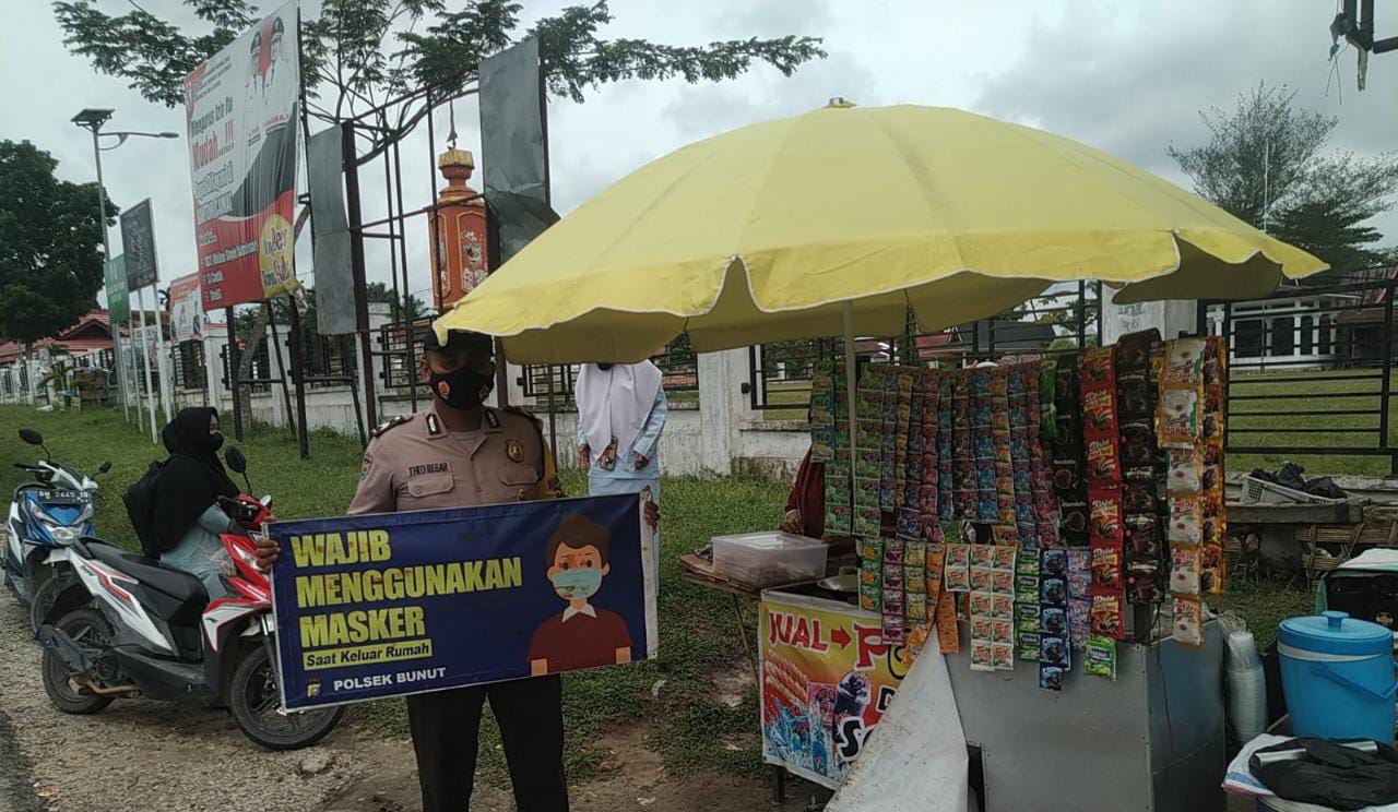 Polisi Gelar Patroli C3 dan Sosialisasi Prokes di Kecamatan Bunut Pelalawan 