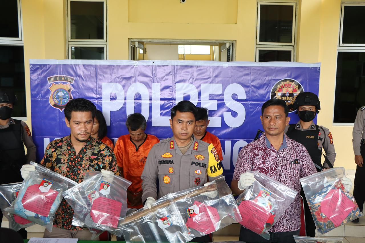Kapolres Kuansing Lakukan Press Release Pengungkapan Kasus Pencurian Dan Mengakibatkan  Hilangnya Nyawa Korban 