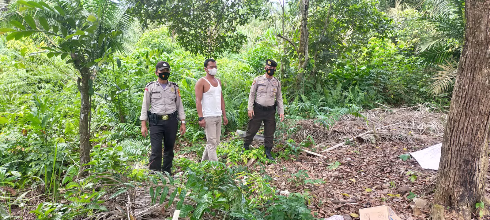 Antisipasi Kebakaran Lahan, Personel Polsek Bandar Sei Kijang Gelar Patroli Karhutla