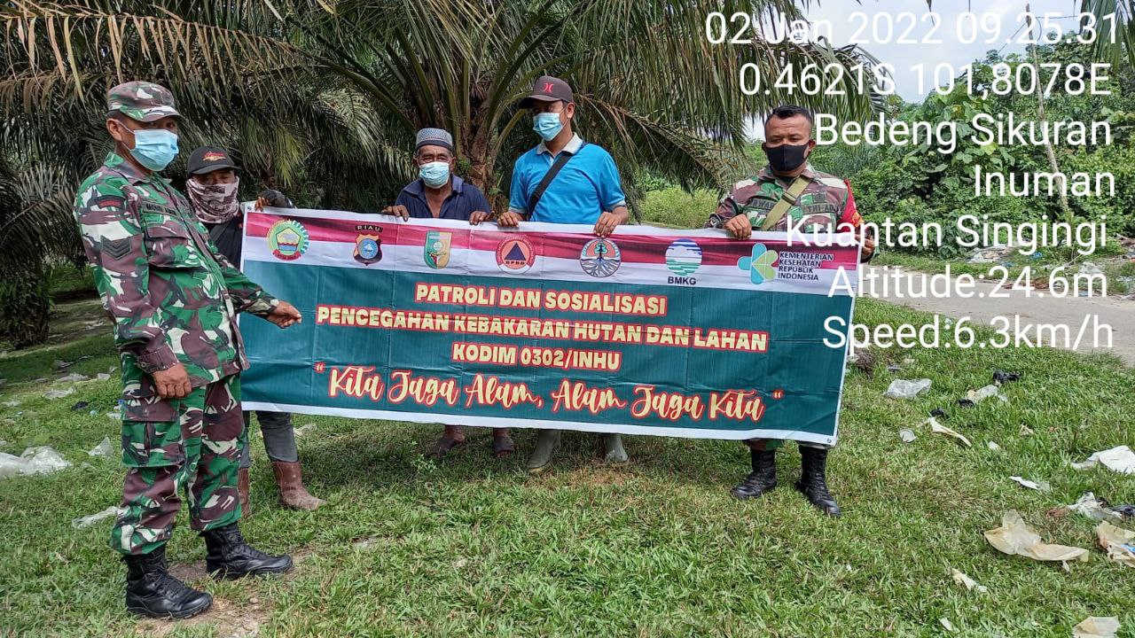 Babinsa Koramil 06/Cerenti Kodim 0302/Inhu,Kopda Irwan Laksanakan Patroli Dan Sosialisasi Karlahut Diwilayah Binaan di Wilayah Teritorialnya