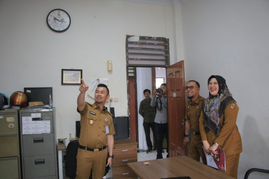 Kunker ke Kantor Camat Pekanbaru Kota, Pj Walikota Bahas Pilkada hingga Permasalahan Banjir