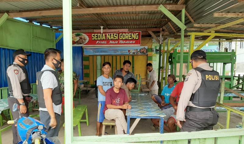 Tekan Angka Kriminalitas di Masa Pandemi, Polsek Ukui Gelar Patroli C3 dan Sosialisasi AKB