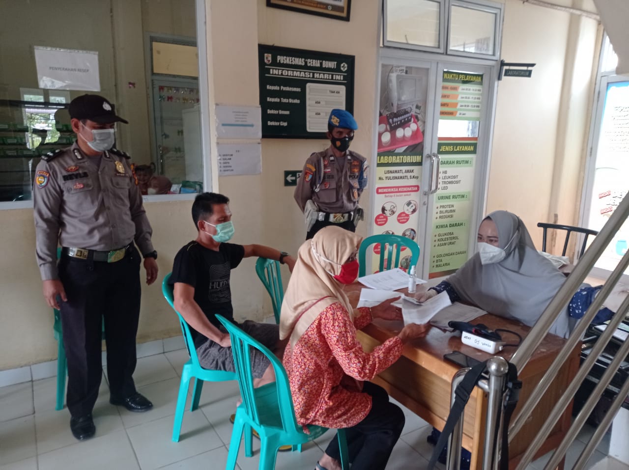Polsek Bunut Lakukan Pengamanan Vaksinasi di Puskesmas