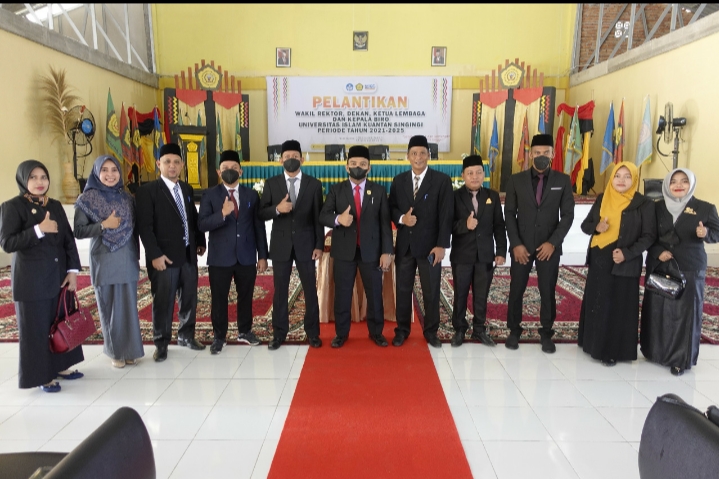 Rektor Uniks Lantik Wakil Rektor, Dekan, Ketua Lembaga Dan Kepala Biro Periode 2021-2025