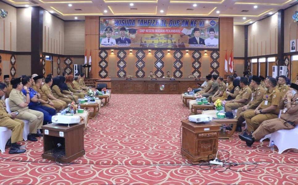 Kepala BKPSDM Pekanbaru Hadiri Rapat Kerja Perdana dengan Pj Wali Kota Risnandar