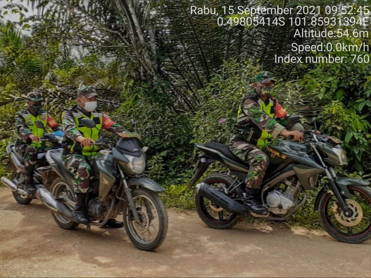 Cegah Kebakaran, Babinsa Koramil 06/Cerenti Kodim 0302/ Inhu Laksanakan Patroli Untuk Cegah Kebakaran Hutan Dan Lahan