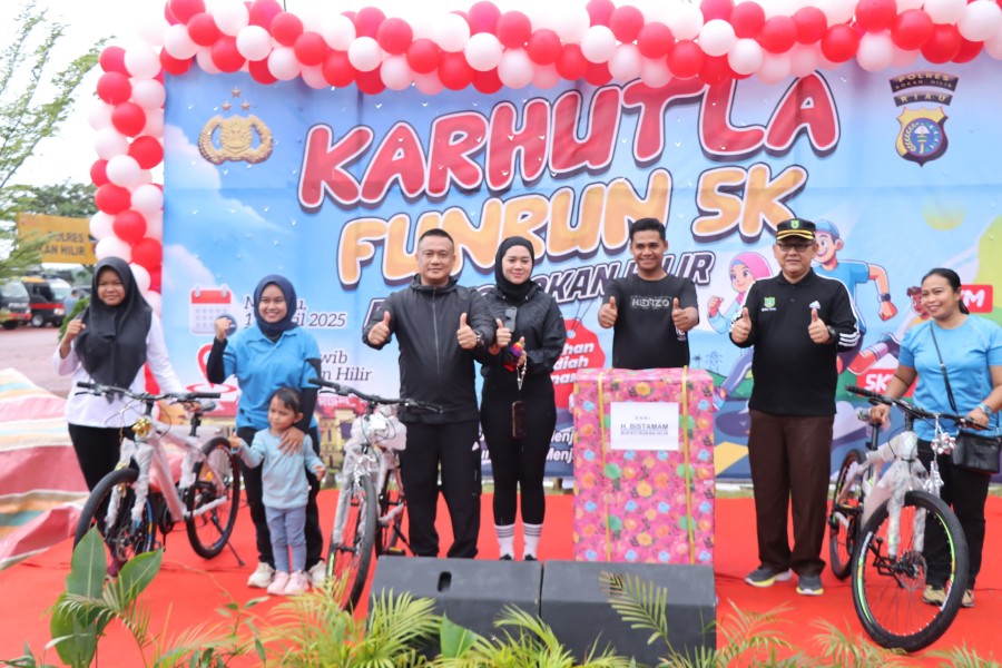 Mewakili Bupati, Asisten I Pemkab Rokan Hilir Hadiri Karhutla Funrun 5K Polres Rohil