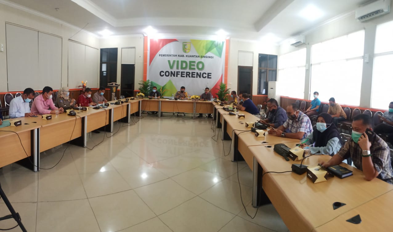 Menindaklanjuti Arahan Presiden RI saat Kunker Ke Provinsi Riau, Kapolres Kuansing Pimpin Rapat Penanganan Covid 19 Kab. Kuansing