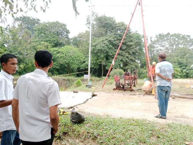 Tindaklanjuti Arahan Plt Bupati, PUPR Mulai Bangun Jembatan Darurat Di Pulau Bungin