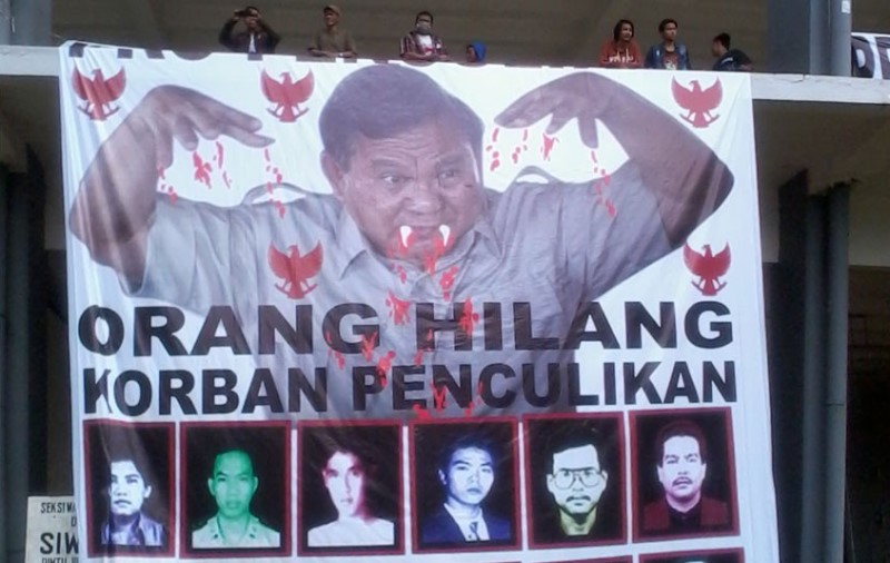 Sadis! Prabowo Subianto dan Fadli Zon Diserang Website Ini