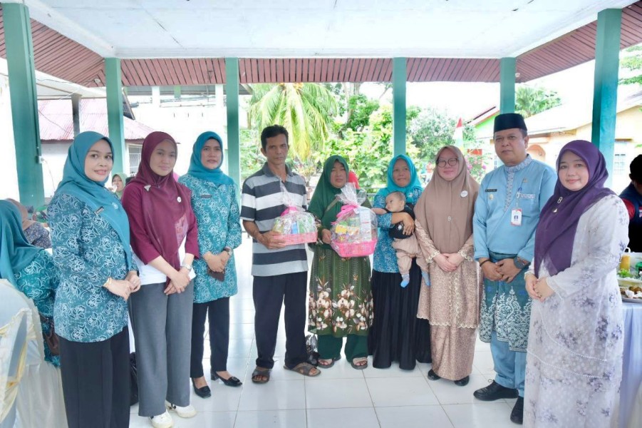 PKK Bengkalis Serahkan 170 Paket Imunisasi Kejar dan Zero Dose Kepada Balita, Lansia, Bumil, Remaja