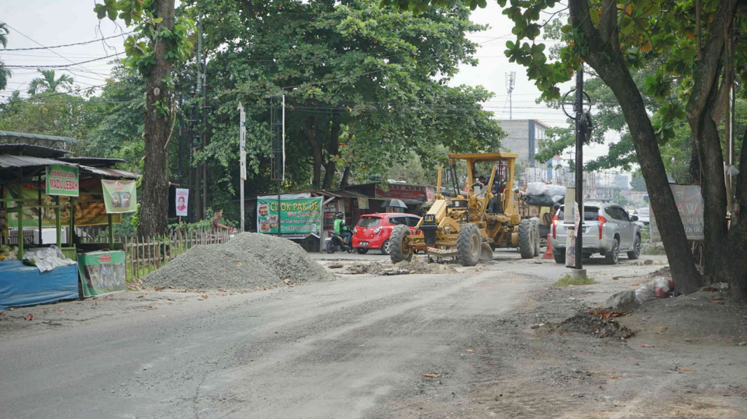 Pemko Pekanbaru Prioritaskan Perbaikan Jalan Rusak di 15 Kecamatan 