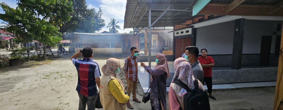 Sebanyak 5 Warga Beringin Jaya Di Serang DBD;  Camat dan Puskesmas Sentajo Raya Lakukan Fogging, Minta Lurah. Laksanakan Goro Massal