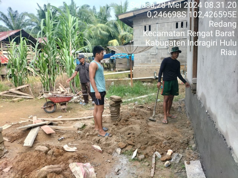 Bangun Rumah Tidak Layak Huni (RTLH) Satgas TMMD Ke- 120 Kodim 0302/Inhu Kejar Target