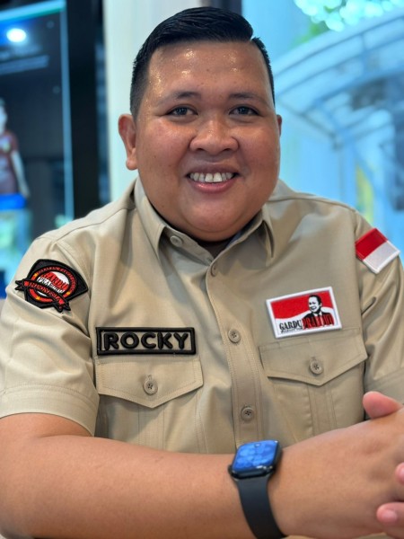 Estafet Kepemimpinan Gardu Prabowo Riau Beralih: Rika Putra Mundur, Rocky Ramadani Ditunjuk Nahkodai Organisasi