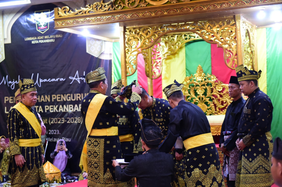 Kukuhkan Pengurus LAM Kota Pekanbaru Periode 2023-2028, Ini Pesan Datuk Seri Marjohan