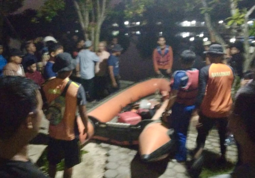 Remaja 17 Tahun Hanyut di Sungai Siak, Tim SAR Lakukan Pencarian