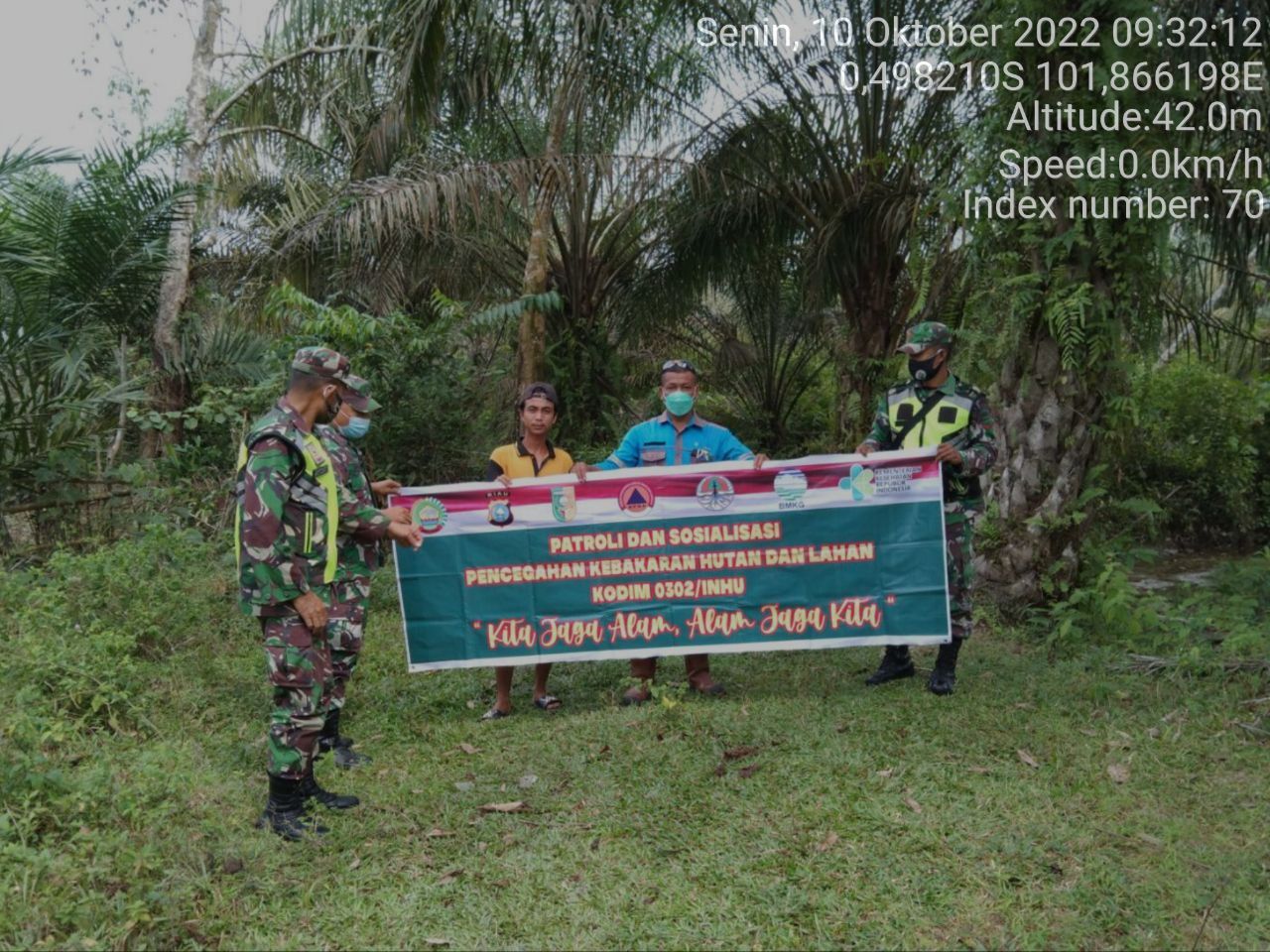 Babinsa Koramil 06/ Cerenti Dim 0302/ Inhu Laksanakan Patroli di Desa Seberang Pulau Busuk Kecamatan Inuman 