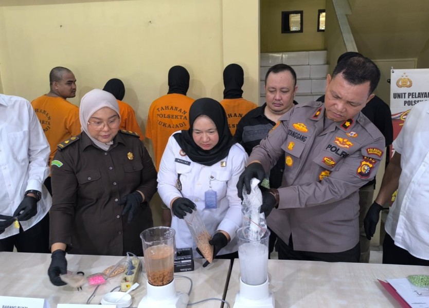 Polsek Sukajadi Musnahkan 2.500 Butir Ekstasi dan 400 Gram Sabu Milik Mahasiswa dan Bandar