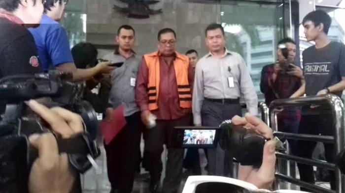 Edison Marudut Penyuap Mantan Gubernur Riau Annas Maamun Akhirnya Ditahan