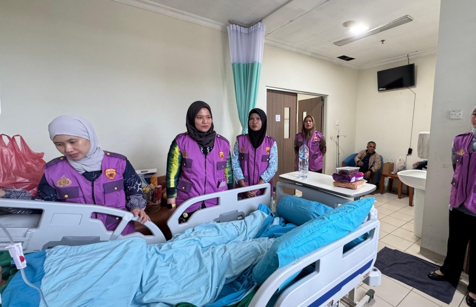 Polda Riau Beri Trauma Healing untuk Mahasiswi UIN Suska Korban Penganiayaan