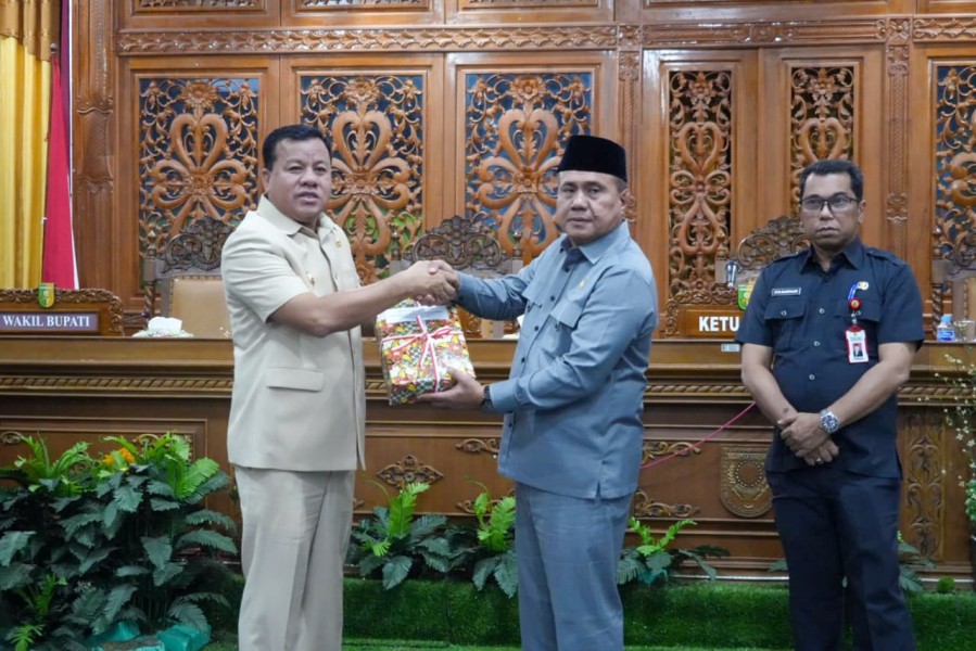 Pada Paripurna DPRD;  Bupati Sampaikan Program Prioritas APBD 2026