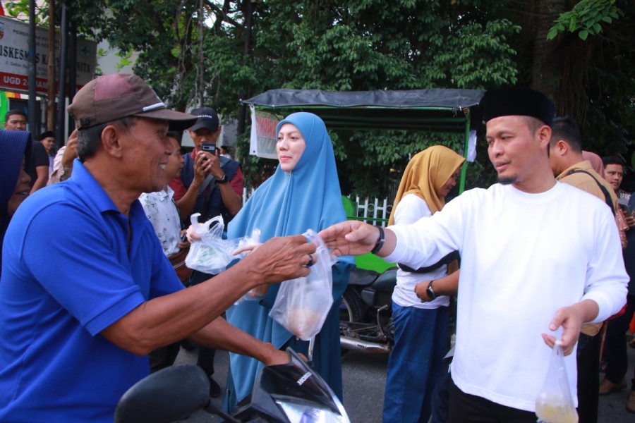 Aksi Borong Takjil Wali Kota Pekanbaru, Pedagang UMKM Sumringah