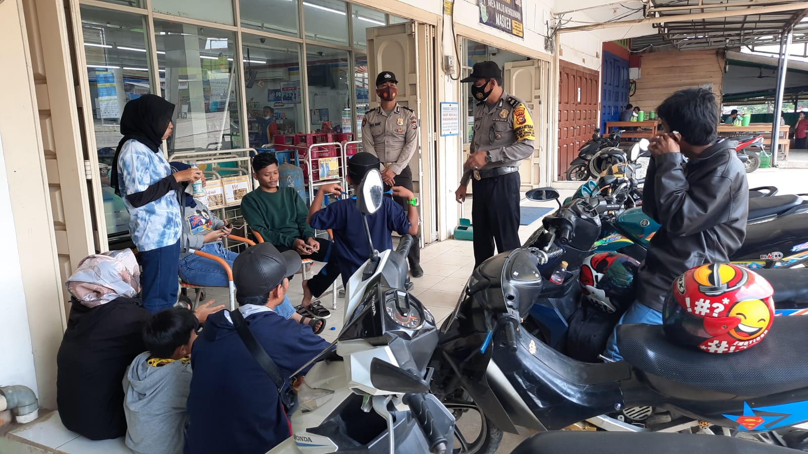 Polsek Ukui Ingatkan Warga Terapkan Prokes Melalui Operasi Yustisi